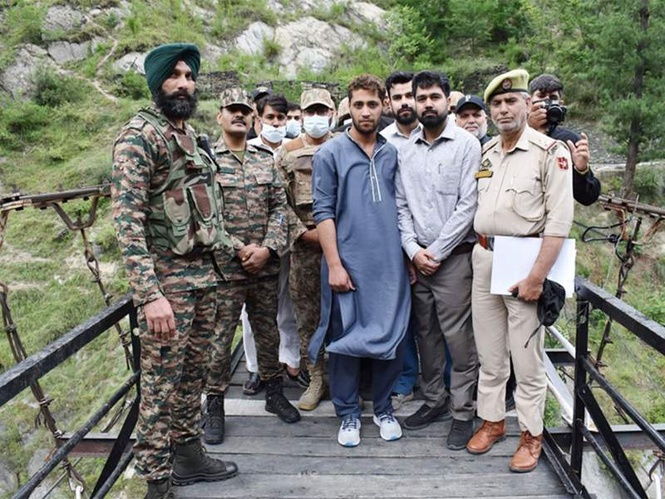 Image from: Pakistani national who crossed LoC in J-K's Kupwara repatriated after probe