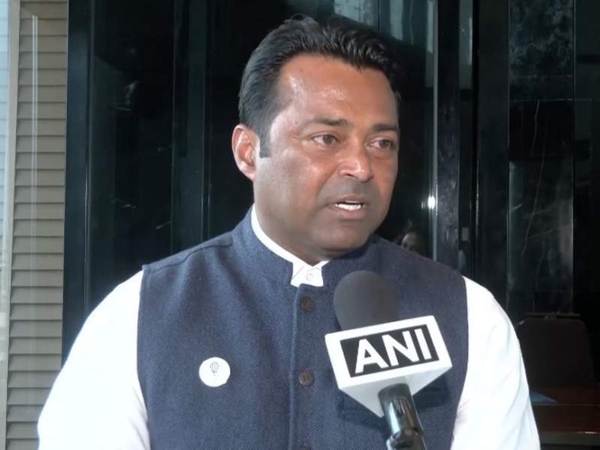 Image from: Leander Paes praises Suvendu Adhikari's participation in Kolkata's 'Daud Se Dhyan' marathon ahead of Yoga Day