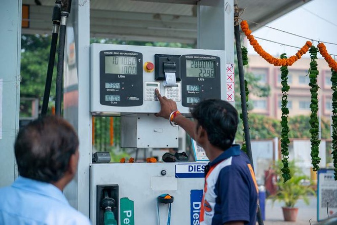 Image from: Industries hit by fuel sale curbs from petrol stations