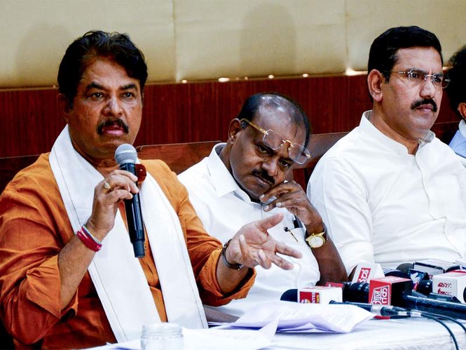 Image from: BJP summons Karnataka leaders to Delhi over MLC cross-voting row; forms probe panel, 11 NDA MLAs under scanner