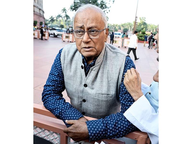 Image from: No group of people who have separated should be recognised as separate bloc: TMC MP Saugata Roy on rebel MPs row