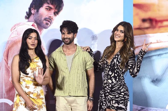 Image from: ’Cocktail 2’: Shahid Kapoor on Chemistry with Kriti and Rashmika