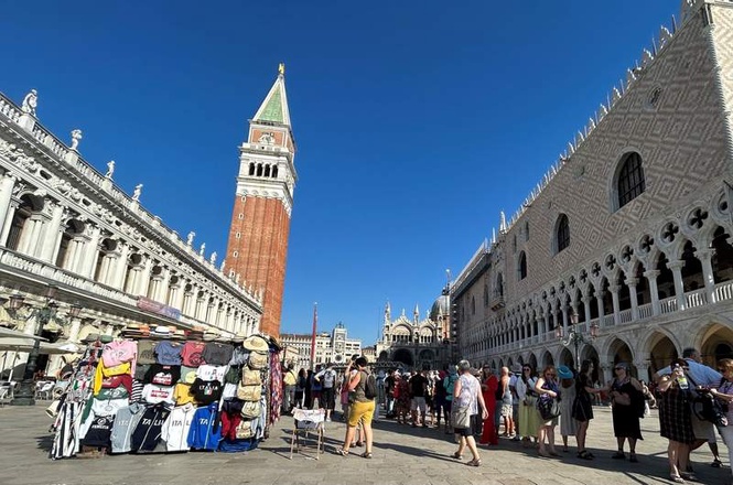 Image from: Venice may charge people up to €50 to visit the city