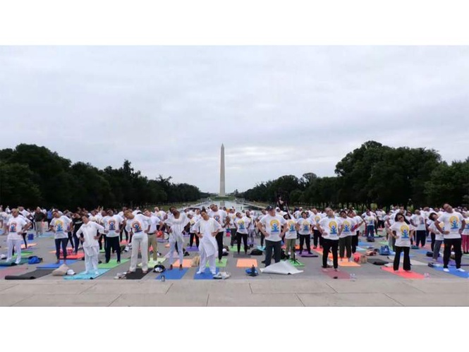 Image from: Indian Embassy hosts yoga session at Lincoln Memorial in Washington DC ahead of International Yoga Day