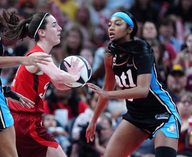 Image from: Angel Reese’s alleged ‘dirty play’ against Caitlin Clark goes viral after Fever-Dream game