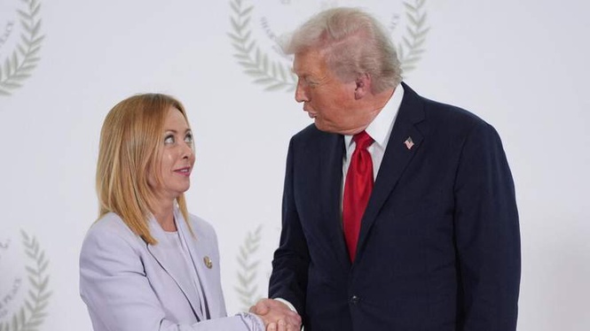 Image from: 'Stunned': Italy cancels planned US visit after Trump says Meloni 'begged' for photo