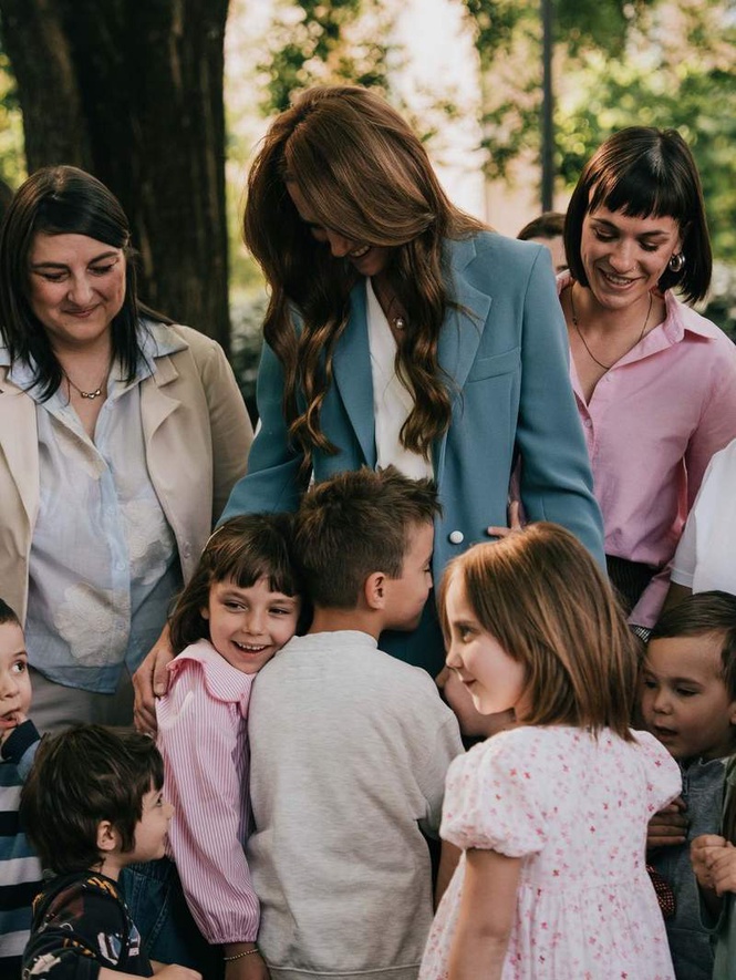 Image from: Princess of Wales releases never-before-seen photos from Italy tour