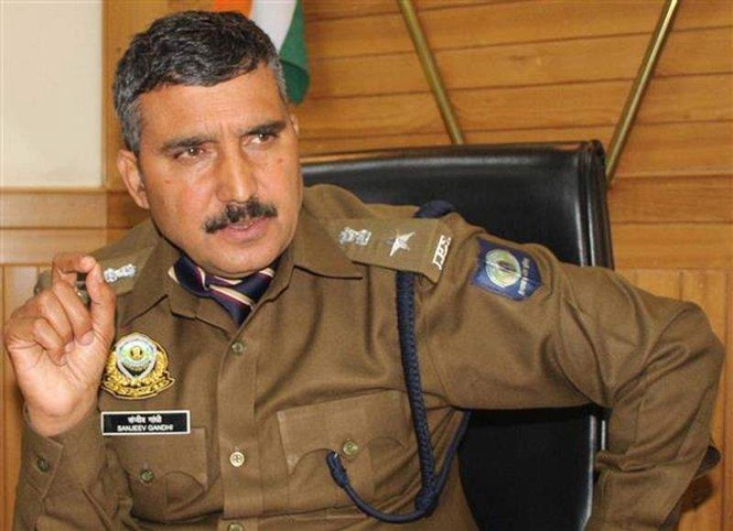 Image from: Sanjeev Gandhi, former Shimla SSP, slapped with Rs 1.8 lakh penal rent for overstaying in official residence