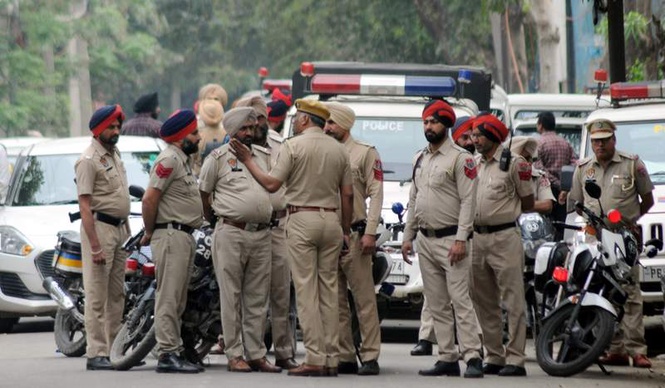 Image from: 4 members of gang involved in extortion activities held: Punjab Police