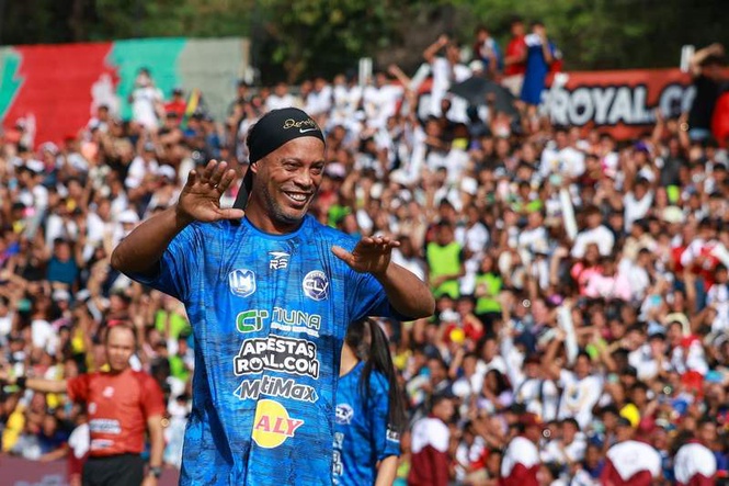 Image from: Comeback at age 46? Ronaldinho to sign at Italian third-tier club