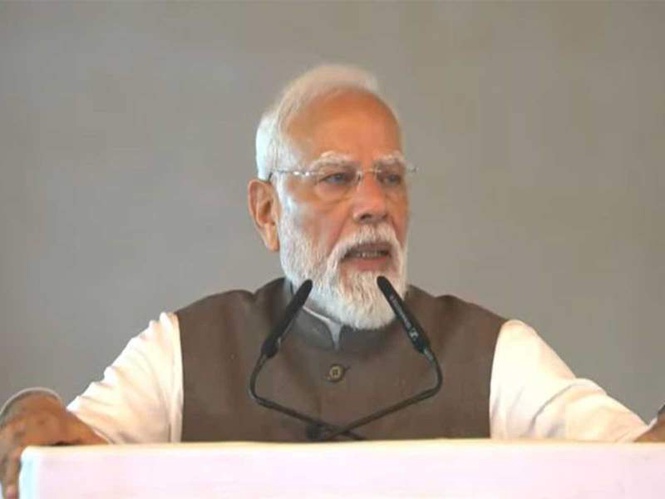 Image from: PM Modi accompanies President Murmu in Paharpur, hails development in her native village