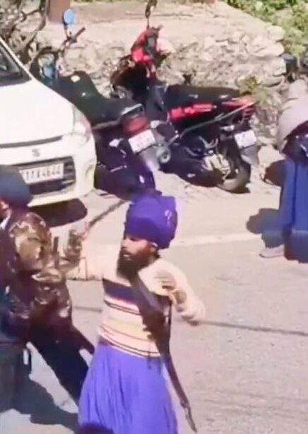 Image from: Sikh pilgrims, Uttarakhand locals clash: BJP Punjab spokesperson writes to CM Dhami, seeks probe
