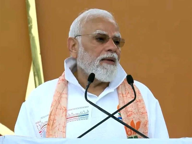 Image from: "Our target must be to be more resistant to lifestyle diseases at 70 than we were at 50...": PM Modi at International Yoga Day celebrations in Kolkata