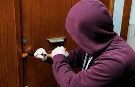 Image from: Thieves strike at two houses; decamp with cash, jewellery