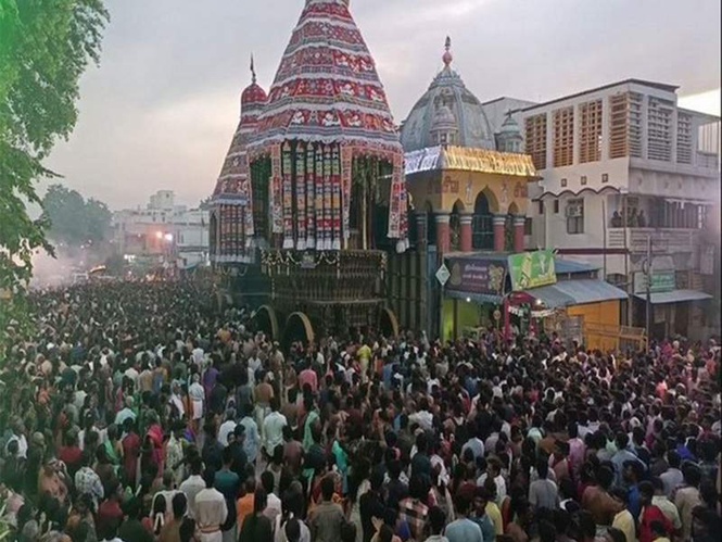 Image from: Grand Aani Thirumanjanam chariot procession in Tamil Nadu's Cuddalore