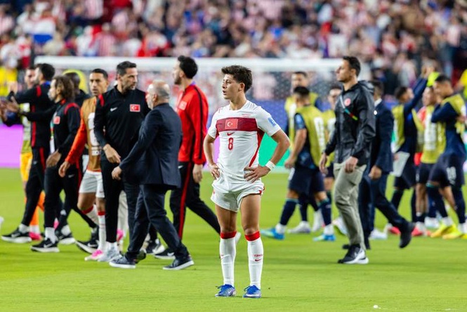 Image from: Heinz pokes fun at FIFA’s ‘clean stadium’ World Cup policy with hilarious new product release