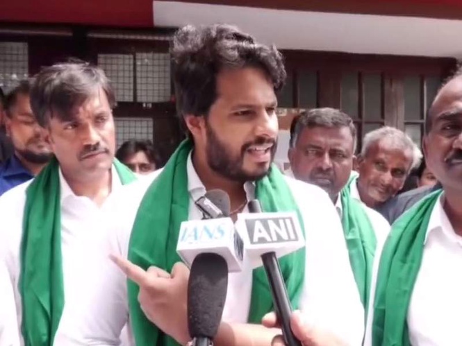 Image from: Bidadi township row: JD(S) Youth Wing president Kumaraswamy leads Padayatra against land acquisition