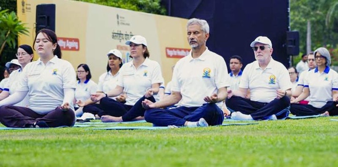 Image from: Minister Jaishankar, Diplomatic Corps join International Day of Yoga celebrations in Delhi