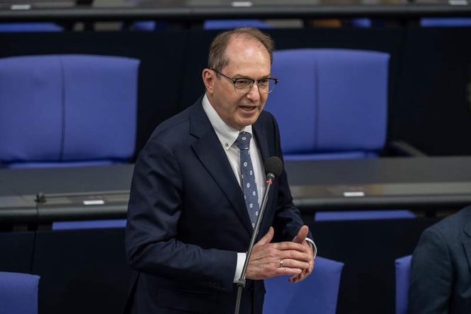 Image from: Germany could charter three deportation flights to Afghanistan a month