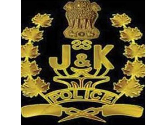Image from: J-K: Sonamarg Police return lost gold bangle to tourist at Srinagar airport