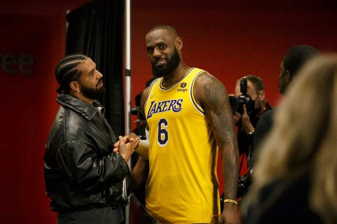 Image from: LeBron James uses Drake track in Instagram repost to set aside one-sided beef with rapper