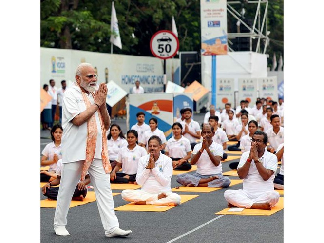 Image from: "Encouraging to see Yoga bringing together people from all walks of life": PM Modi on 12th International Day of Yoga