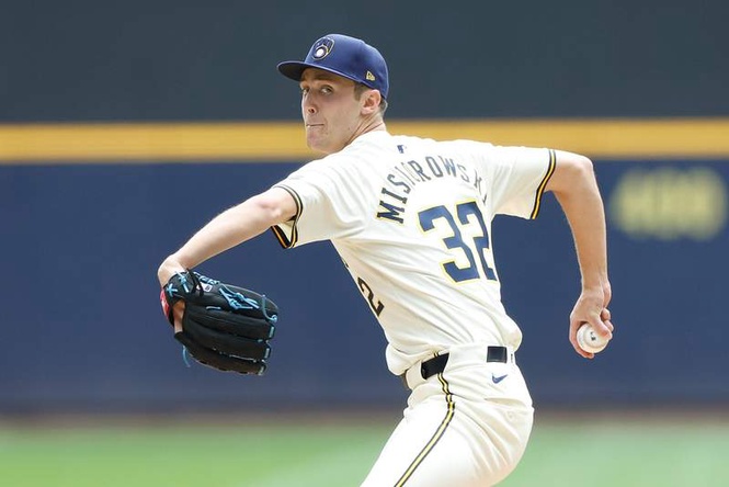 Image from: Jacob Misiorowski rookie card sells for absurd five-figure sum after record-breaking stretch