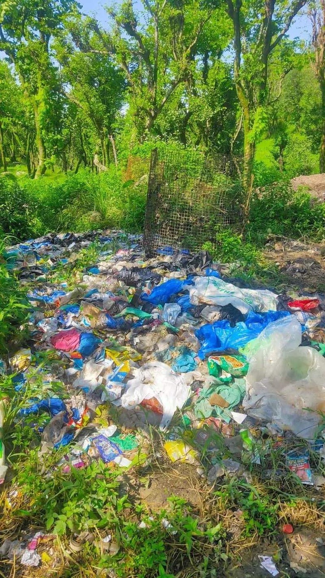 Image from: Bir-Billing faces a looming waste crisis as hotel association withdraws collection services