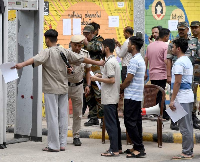 Image from: Jammers, two-layer frisking, 7 lakh staffers: NEET passes major security hurdle