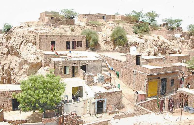 Image from: 10 years on, locals wait to recover ground lost to Sirsa mound in Haryana