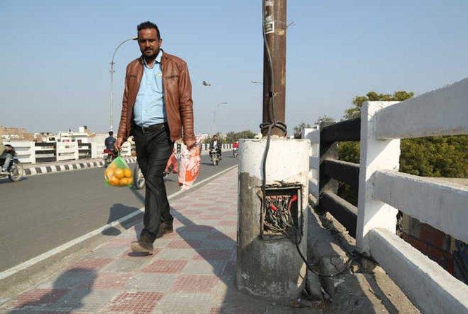 Image from: Right to walk