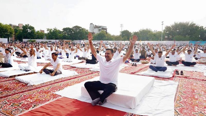 Image from: Yoga centres should reach out to every household: Speaker Harvinder Kalyan