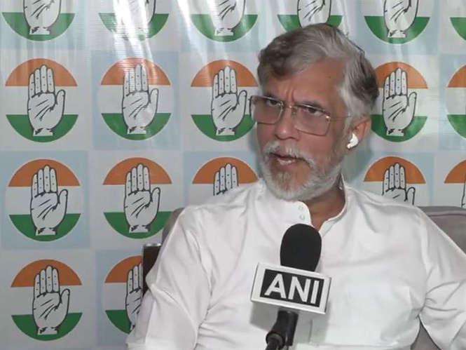 Image from: "Operation Keechad": Pawan Khera slams BJP over rebellion in Sena UBT