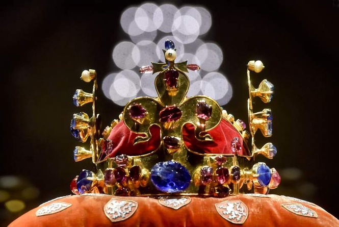 Image from: Bohemian crown jewels to go on rare, free show in Prague
