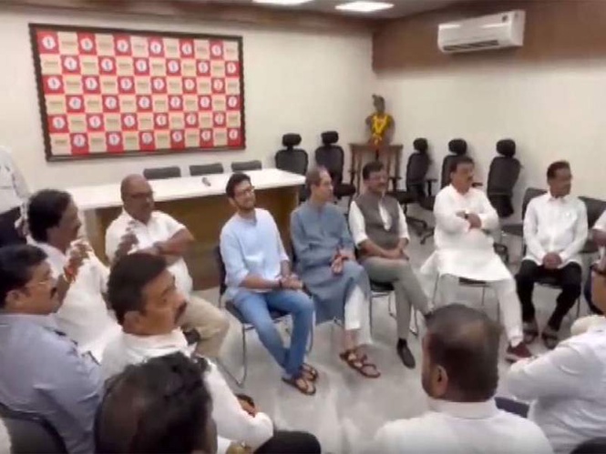 Image from: Shiv Sena UBT split: Uddhav Thackeray calls emergency meeting amid looming MP defections in Mumbai