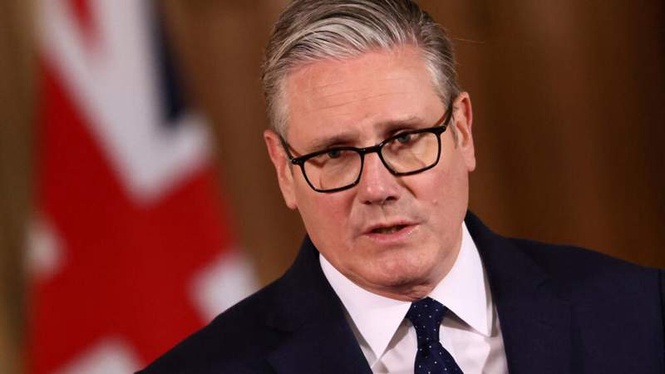 Image from: Anatomy of a fall: Keir Starmer, from election landslide to precipitous descent