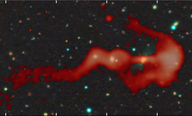 Image from: Citizen Scientist Just Helped Uncover A Rare Radio Galaxy That Looks Like Nothing Seen Before