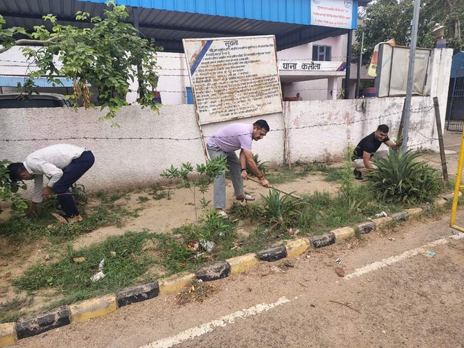 Image from: Rewari police launch cleanliness, anti-drug awareness drive