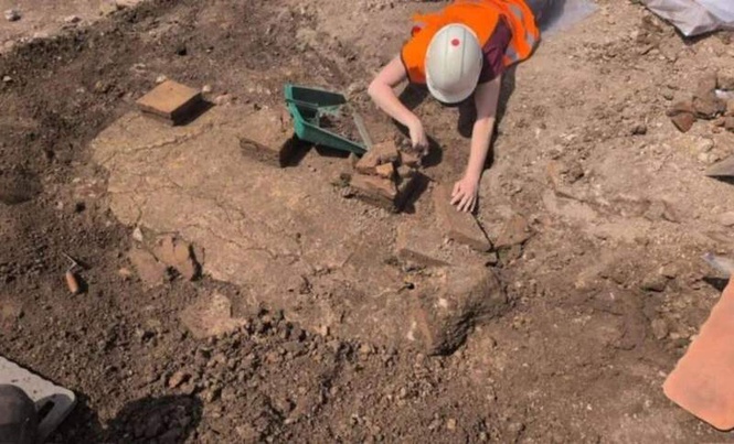 Image from: Archaeologists Uncover One of the Largest Roman Bath Complexes Ever Found in the Netherlands Beneath a Construction Site