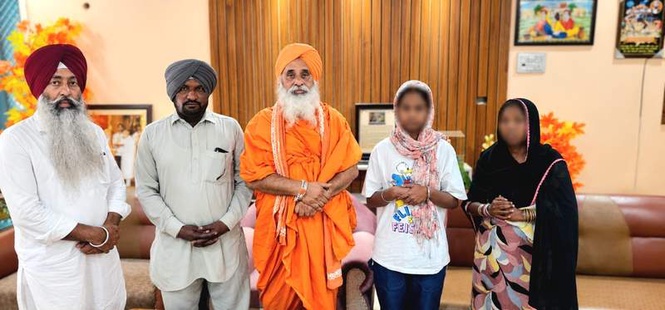 Image from: Jalandhar woman rescued from Oman with MP Seechewal’s help, narrates ordeal