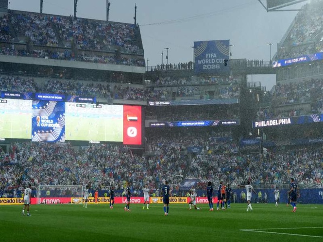 Image from: FIFA World Cup 2026: France vs Iraq match suspended due to adverse weather
