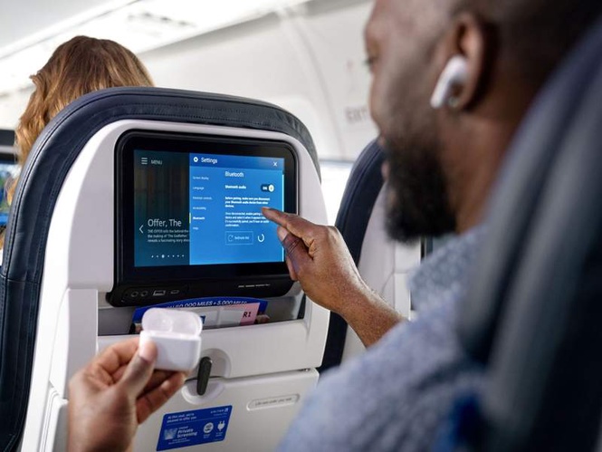 Image from: United Airlines expands Starlink Wi-Fi rollout with first transatlantic widebody flight