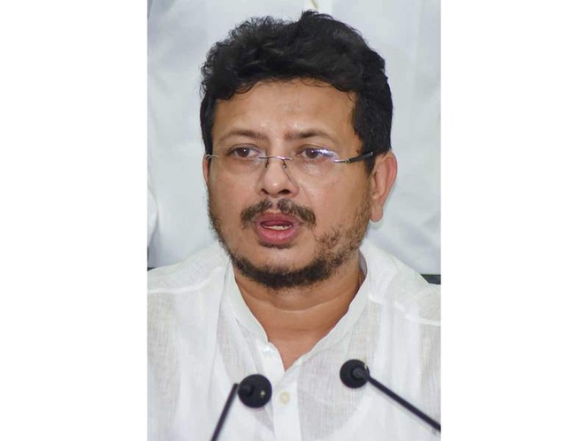 Image from: "Want Didi to be our mentor": Mamata ousted, TMC rebel MLAs appoint Arup Roy as party chairperson