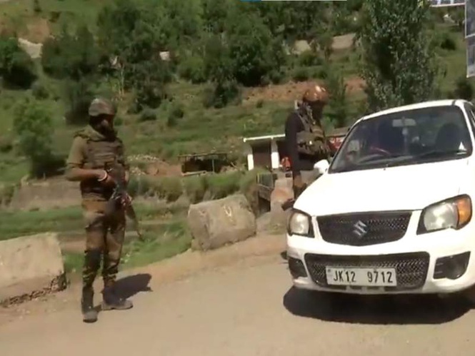 Image from: J-K: 'Operation Sheruwali' enters 32nd day in Rajouri, search operation continues