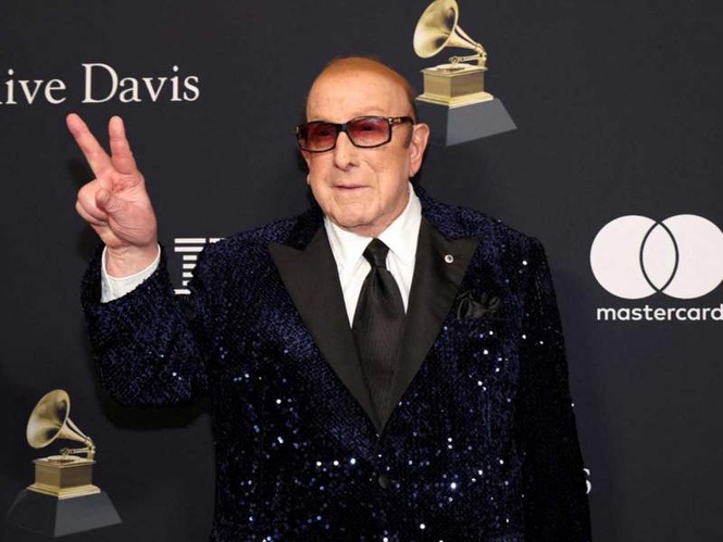 Image from: Clive Davis dies at 94: Bruce Springsteen, Alicia Keys and music icons pay tribute