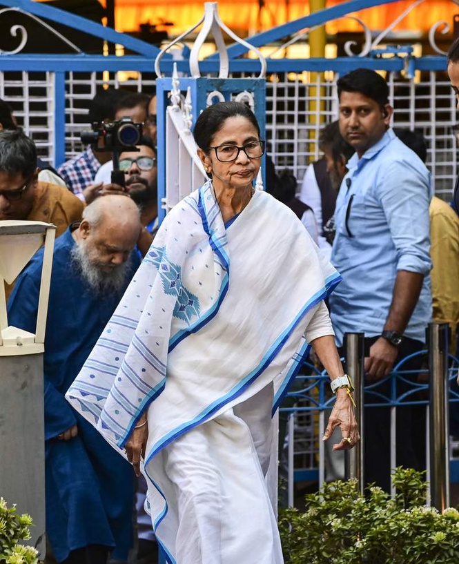Image from: TMC sends office-bearer list to EC, asserts Mamata Banerjee as party chairperson