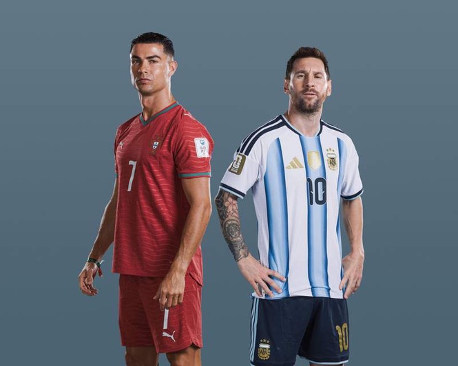 Image from: Lisandro Martinez says ‘no point’ comparing Lionel Messi to Cristiano Ronaldo and other stars