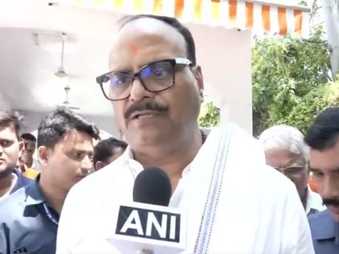Image from: "No one will be spared": UP Deputy CM Brajesh Pathak on Lucknow fire incident
