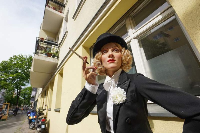 Image from: New Dietrich biopic 'Berlinweh' to be directed by Agnieszka Holland