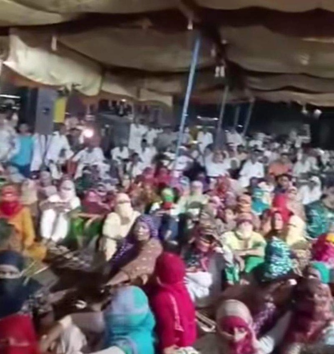 Image from: Midnight drama at Hansi village: Officials justify action, assure to fulfil demand